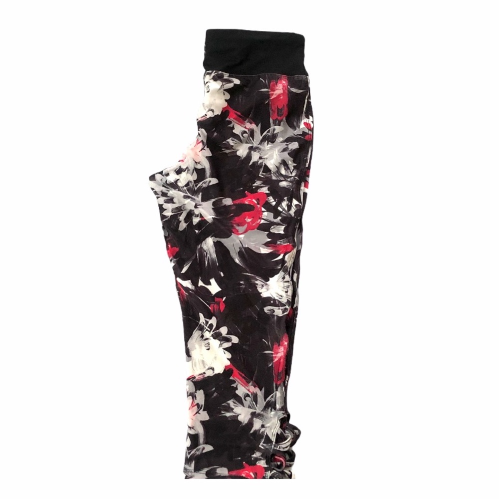 💛NWT Women’s Capri Leggings - Picture 9 of 9